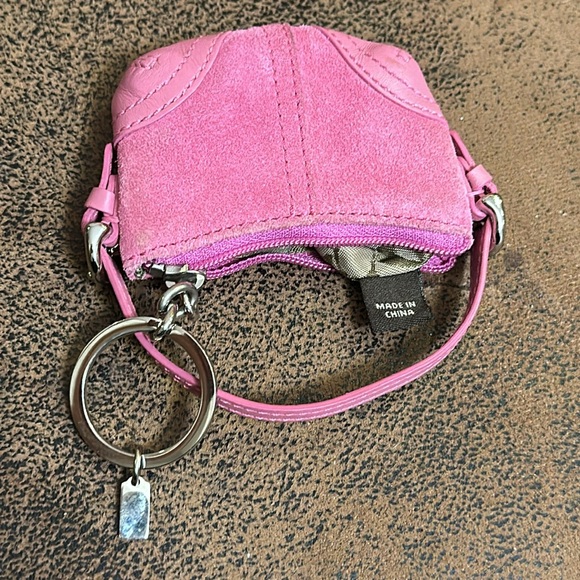 2004 SOHO MINI BAG CHARM CHAIN RARE SUEDE LEATHER Y2K BUCKLES PINK HANGTAG EVC 💞 - Picture 14 of 17